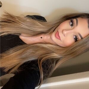 Meet your Posher, Lizbeth